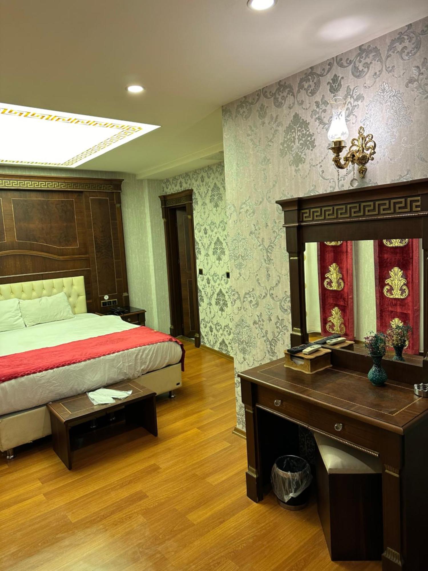 Napolyon Hotel Istanbul Exterior photo