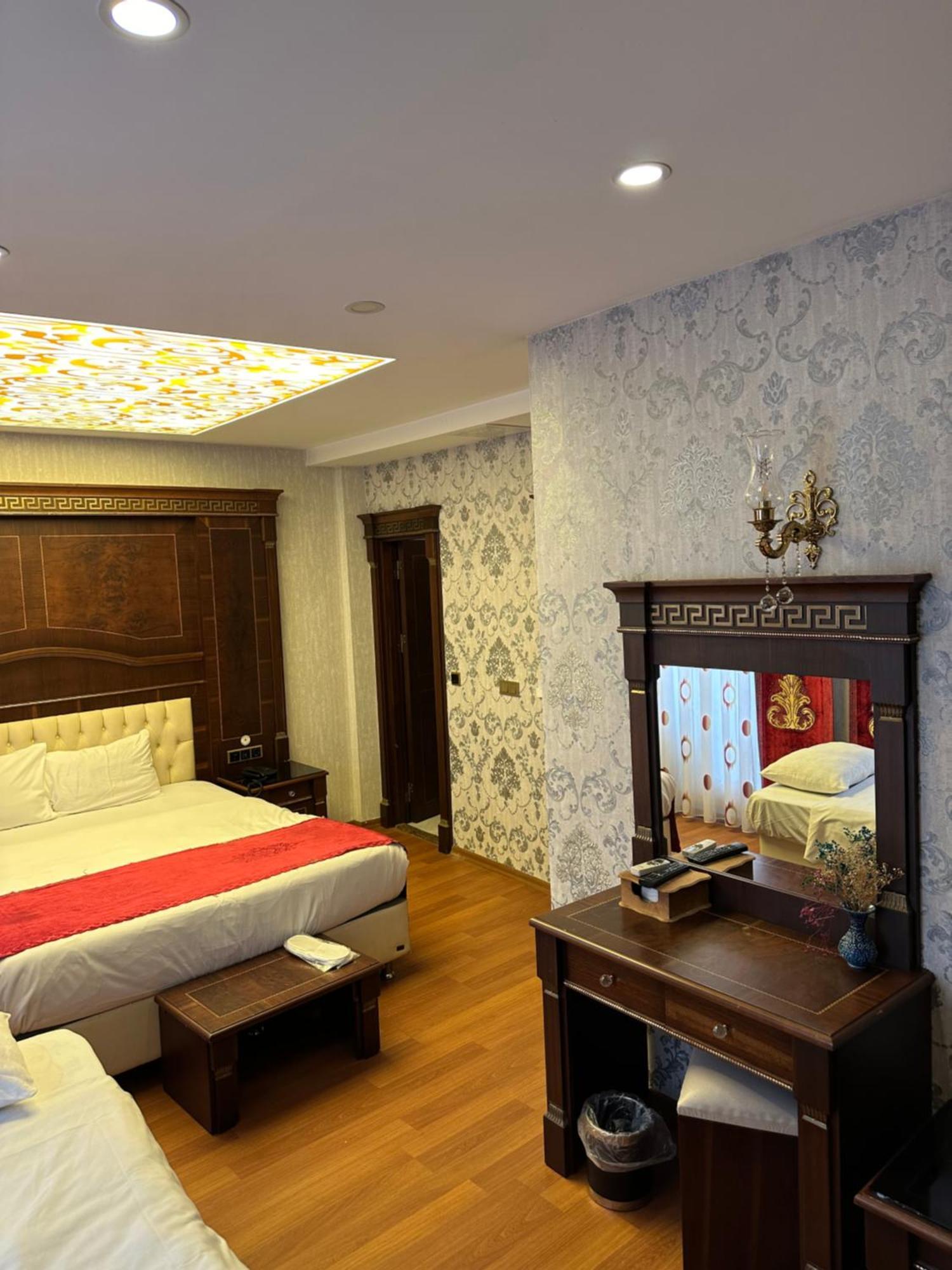 Napolyon Hotel Istanbul Exterior photo