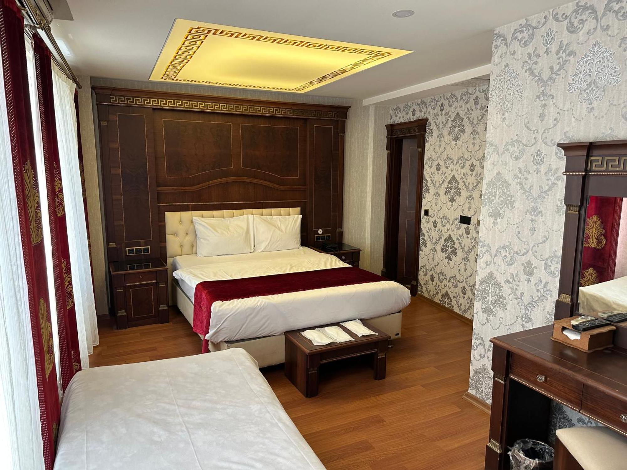 Napolyon Hotel Istanbul Exterior photo